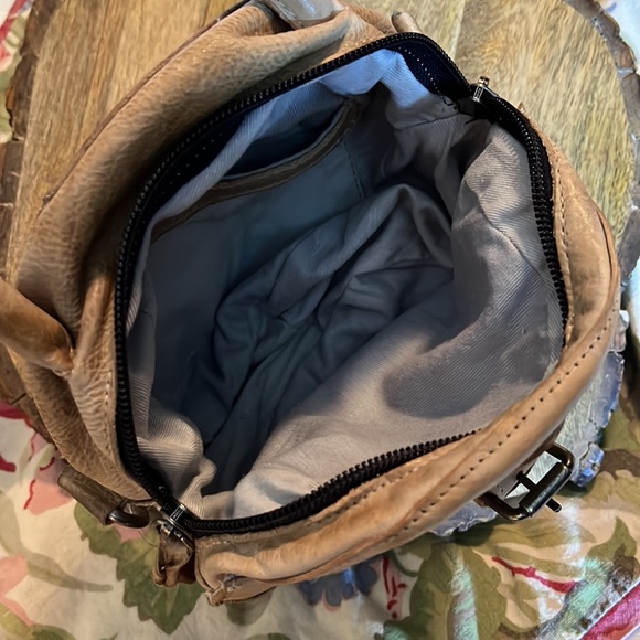 BED-STU x Free People ARENFIELD RoundLeather Handled CrossBody $198
NEW - Picture 14 of 16